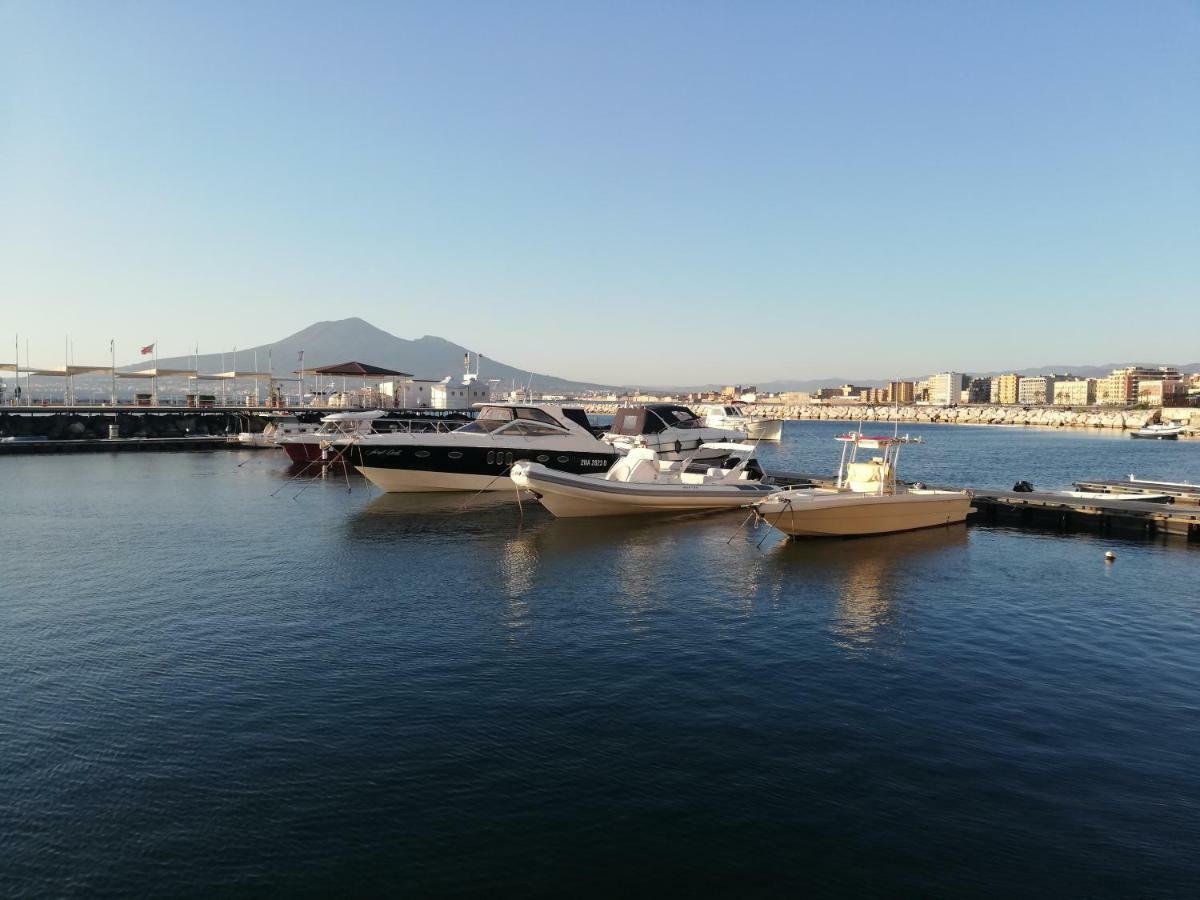 Denza Apartments Castellammare di Stabia Buitenkant foto
